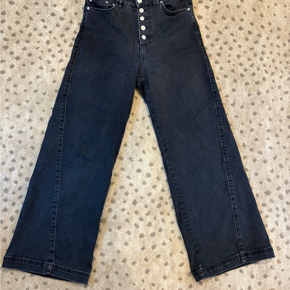 PAIGE Denim - Paige Anessa cropped wide leg Jean.  Exposed button fly size 28